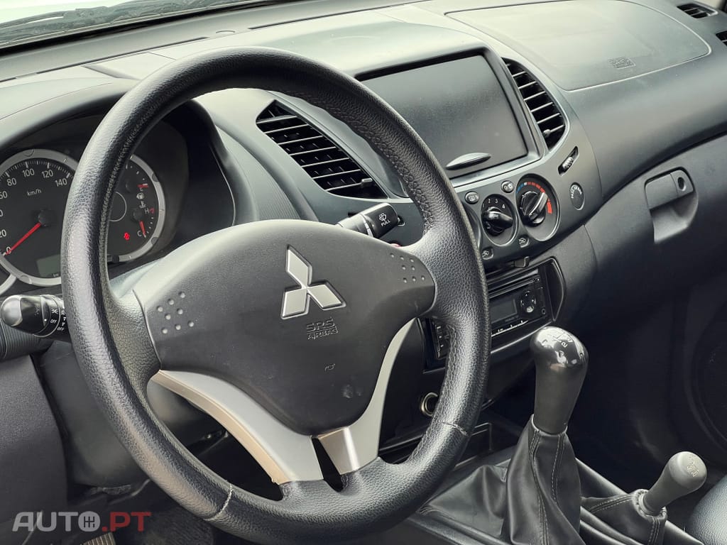 Mitsubishi L200 2.5 DI-D Club Intense 3L 4WD
