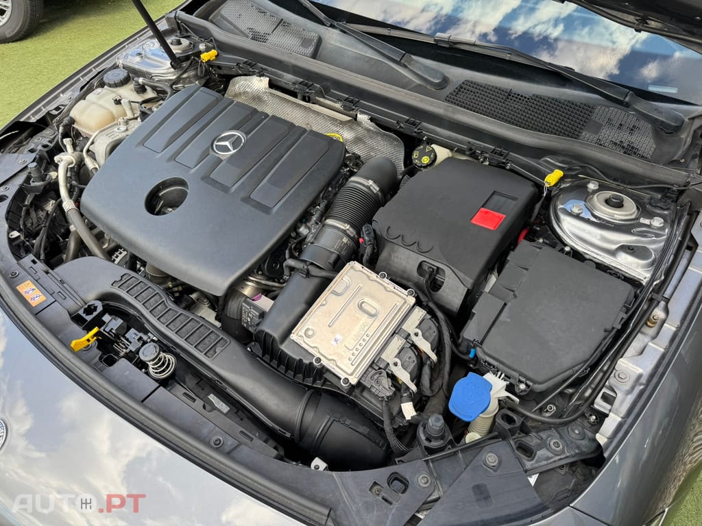 Mercedes-Benz CLA 180 d Shooting Brake AMG Line Aut.