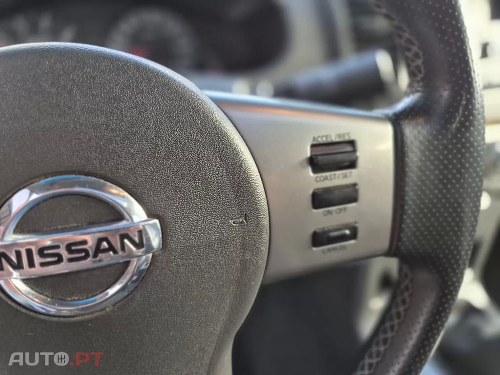 Nissan Navara 2.5 dCi CD LE Prem.+IT