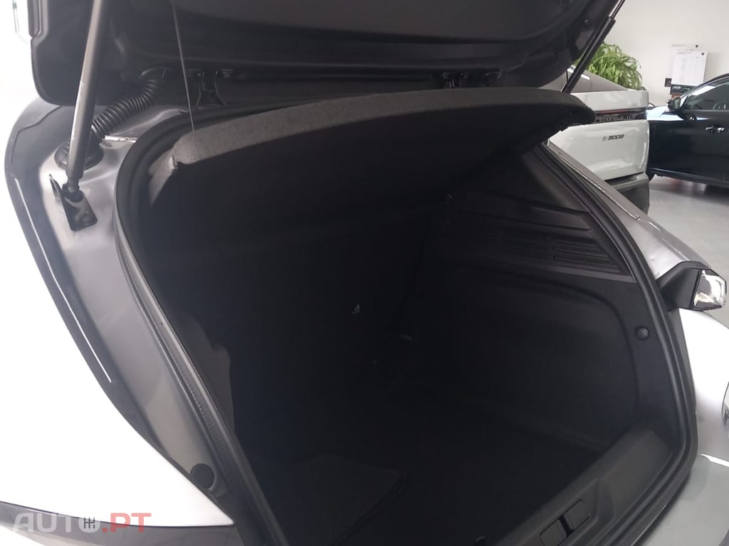Peugeot 308 Style 1.5 BLUEHDI 130 CV