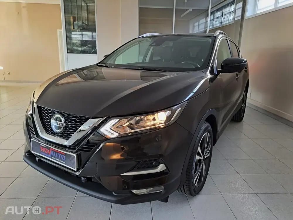 Nissan Qashqai 1.3 DIG-T N-Connecta J18