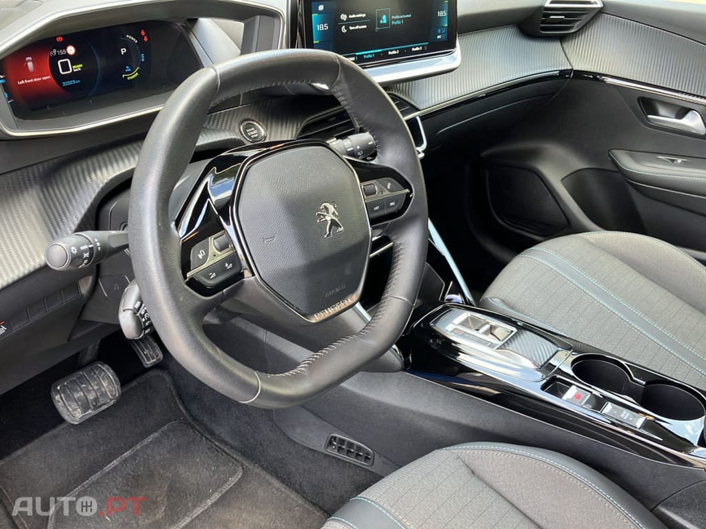 Peugeot E-208 50 KWh Allure Pack