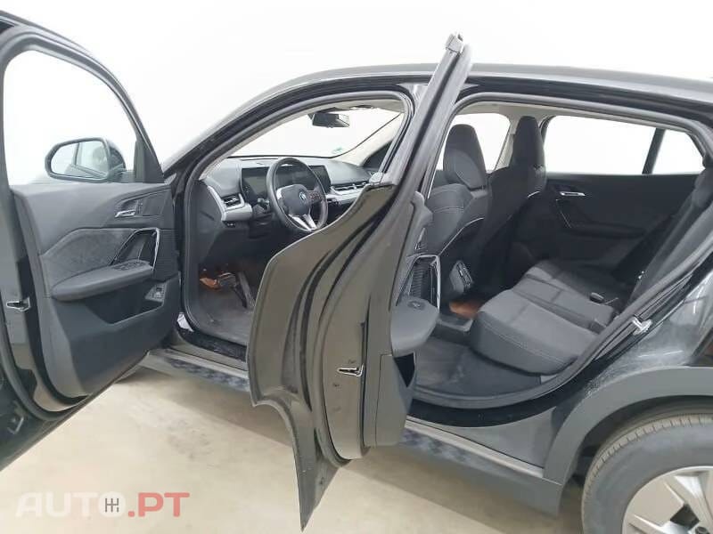 BMW iX2 eDrive20
