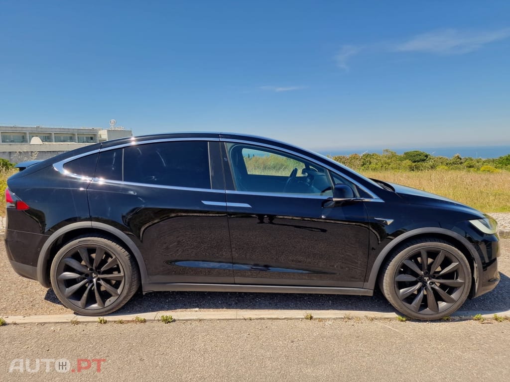 Tesla Model X Long Range