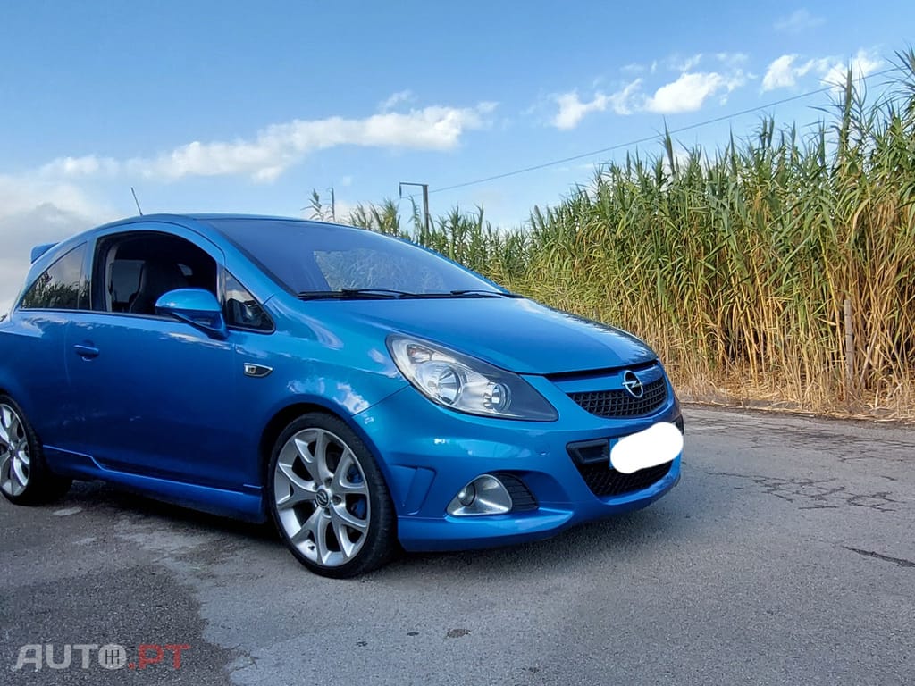 Opel Corsa OPC 1.6 Turbo - 192 Cvs