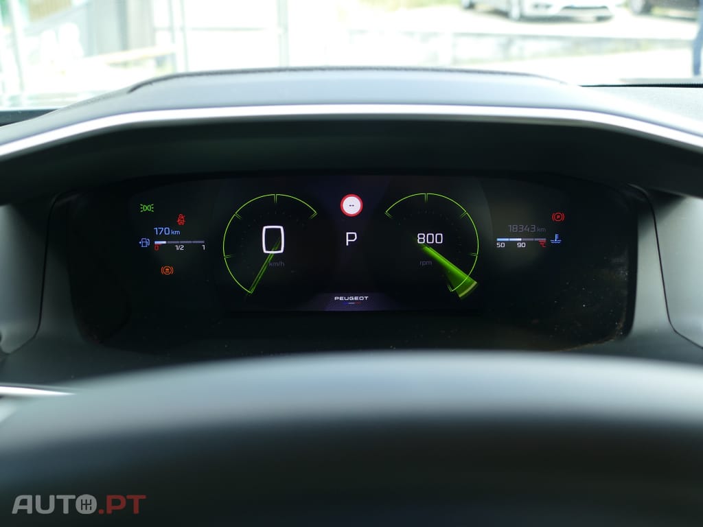 Peugeot 2008 1.2 PureTech GT EAT8