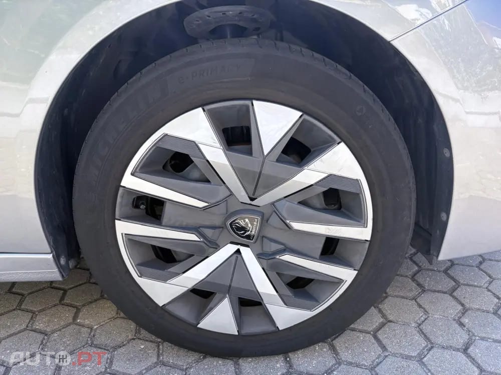 Peugeot 208 1.2 PureTech Active Pack