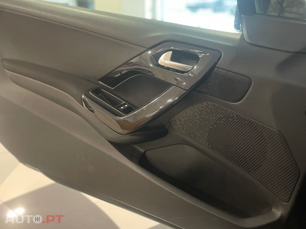 Peugeot 208 208 1.6 BlueHDi Active