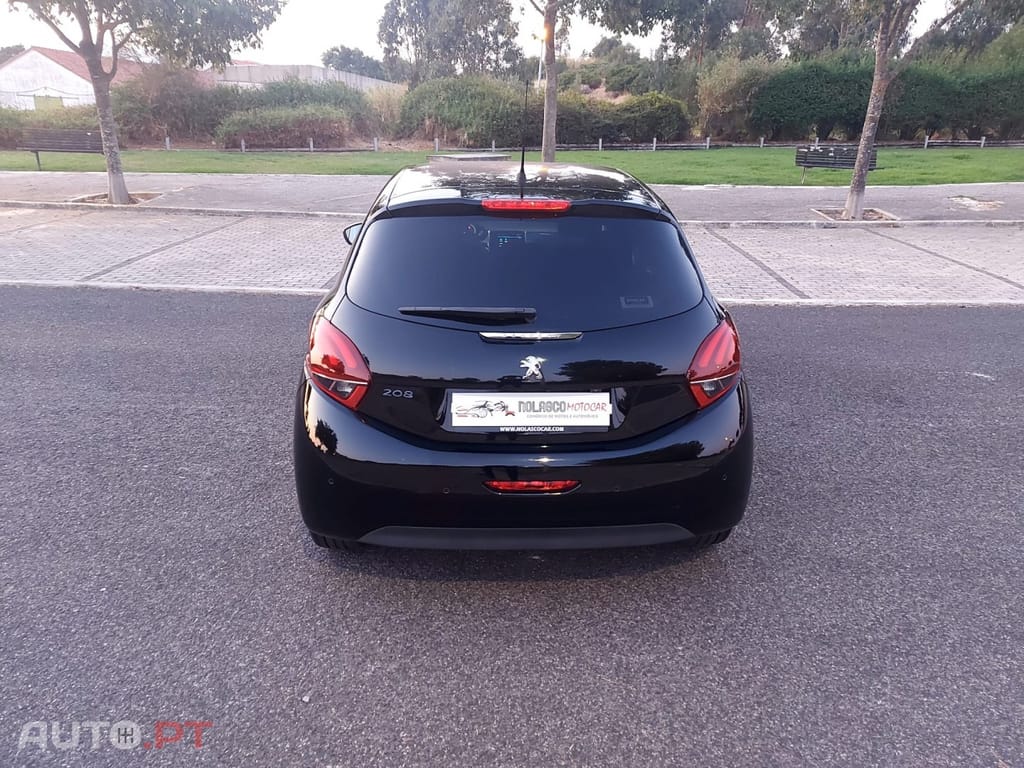 Peugeot 208 1.6 BlueHDi Style