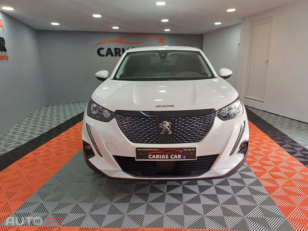 Peugeot 2008 1.2 PureTech Allure EAT8