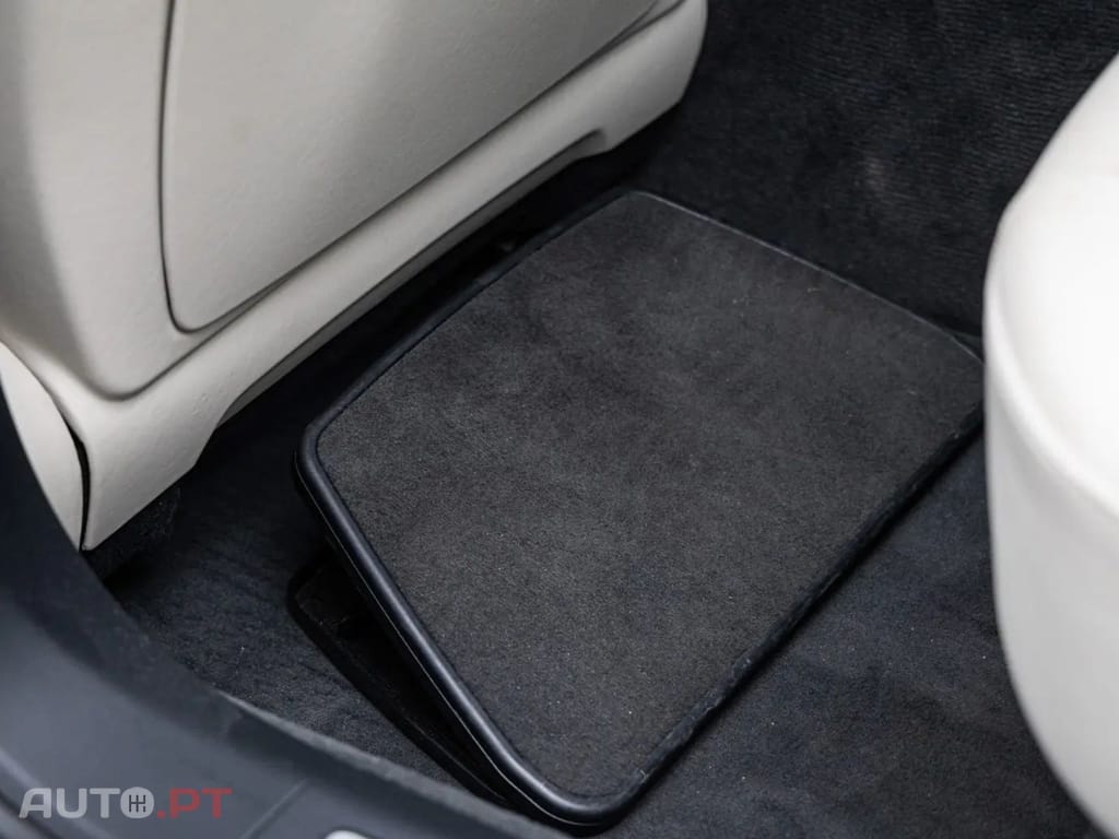 Audi A8 60TFSie LS LINE I.V.A DEDUTÍVEL