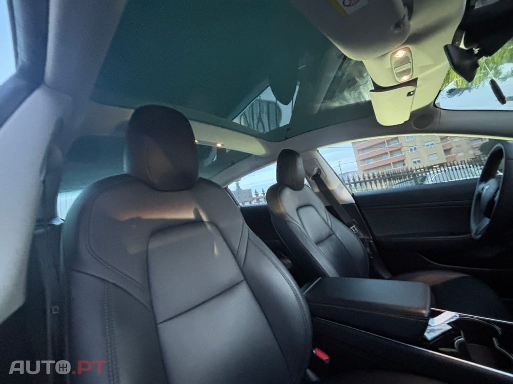 Tesla Model 3 Standard Range Plus RWD