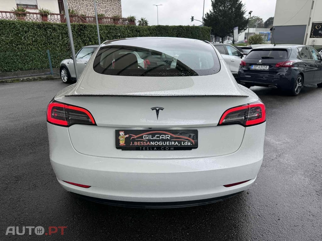 Tesla Model 3 Standard Range Plus RWD