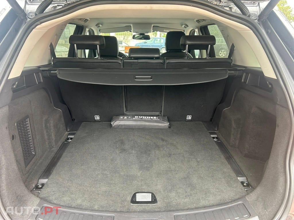 Land Rover Discovery Sport Sport 2.0 TD4 HSE AUTO