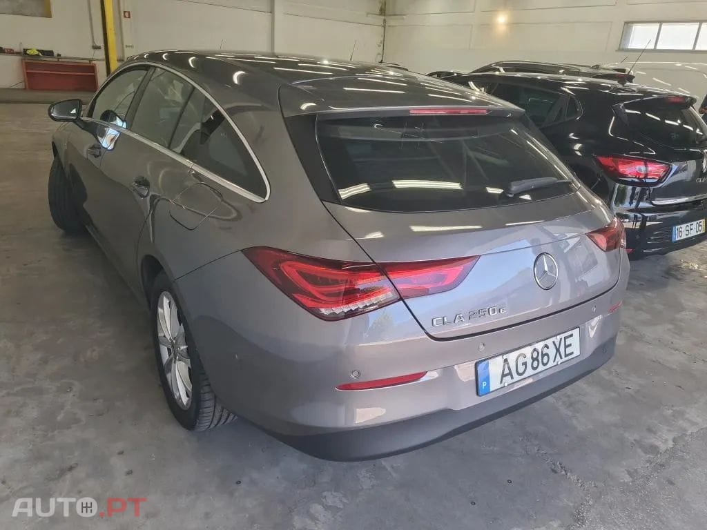 Mercedes-Benz CLA 250 e Shooting Brake Style Plus