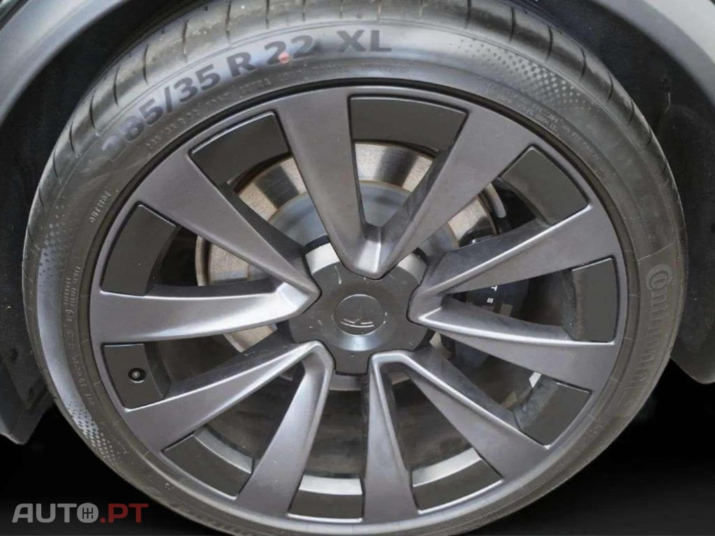 Tesla Model X Long Range