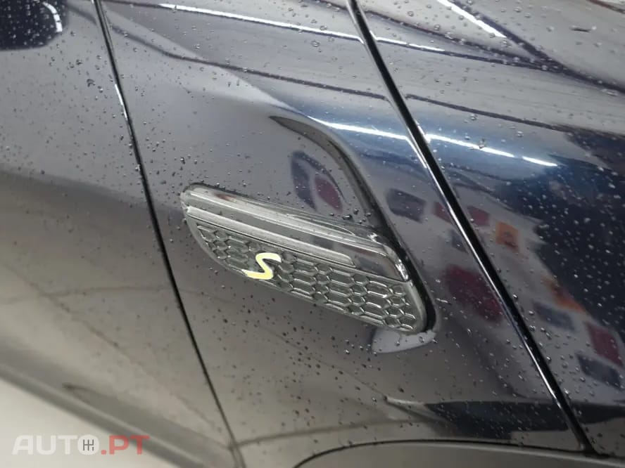 MINI Cooper Cooper SE Premium Classic