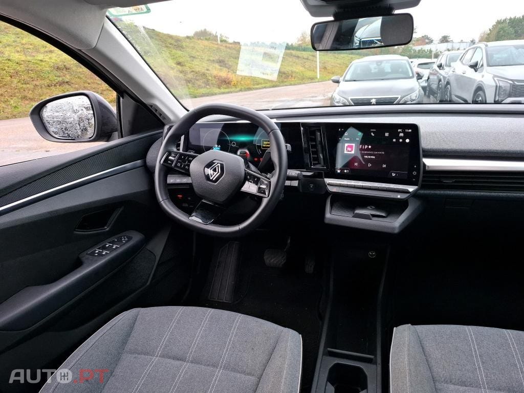 Renault Mégane E-Tech EV60 220hp optimum charge Equilibre