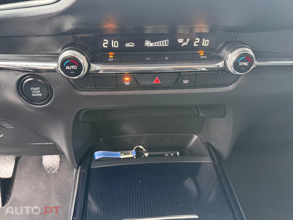 Mazda CX-30 2.0 e-Skyactiv-G Exclusive-line