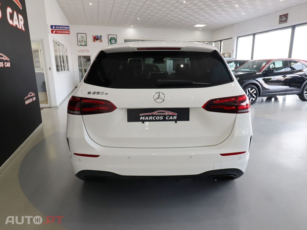 Mercedes-Benz B 250 AMG LINE