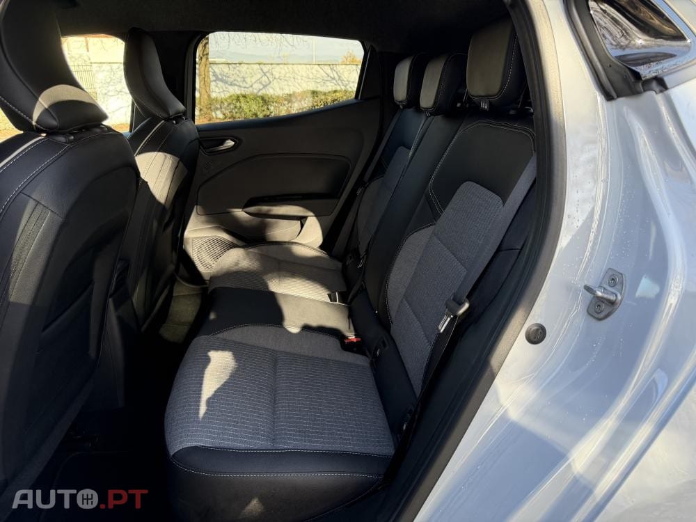 Renault Clio 1.0 TCe Techno Bi-Fuel