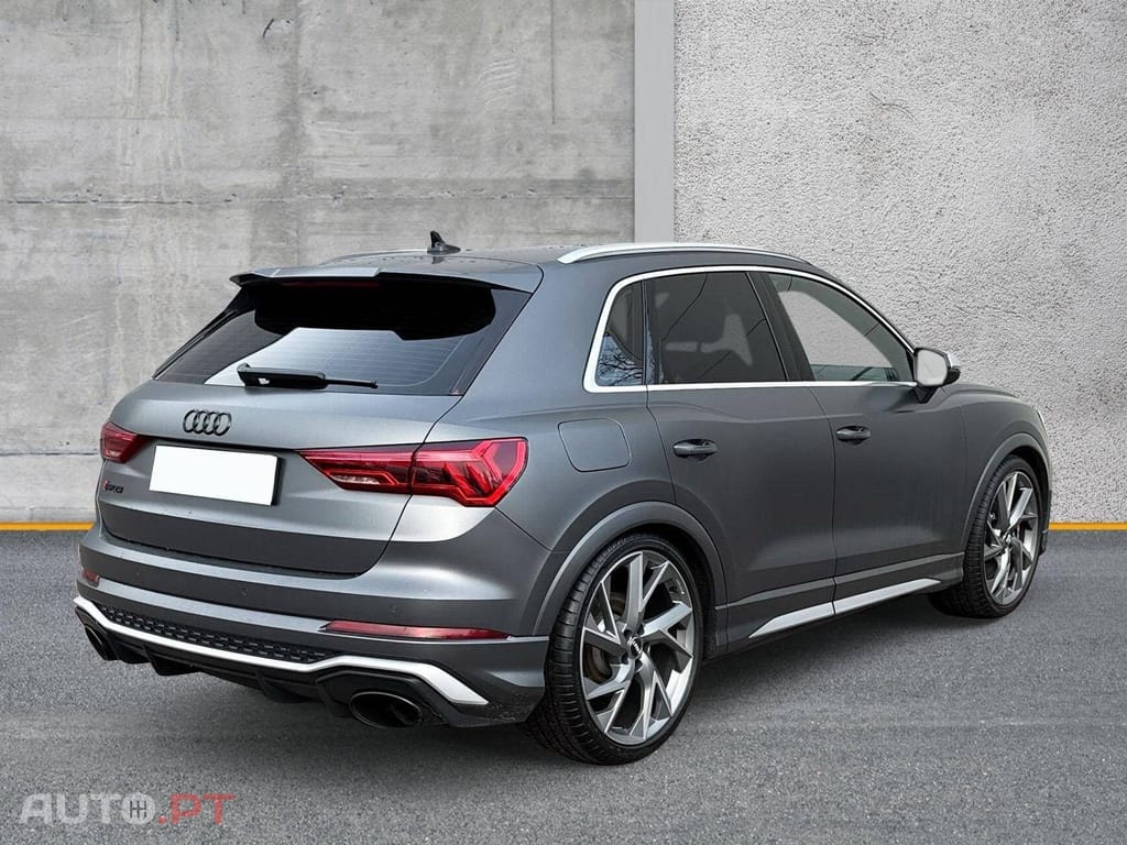 Audi RSQ3 quattro Matrix