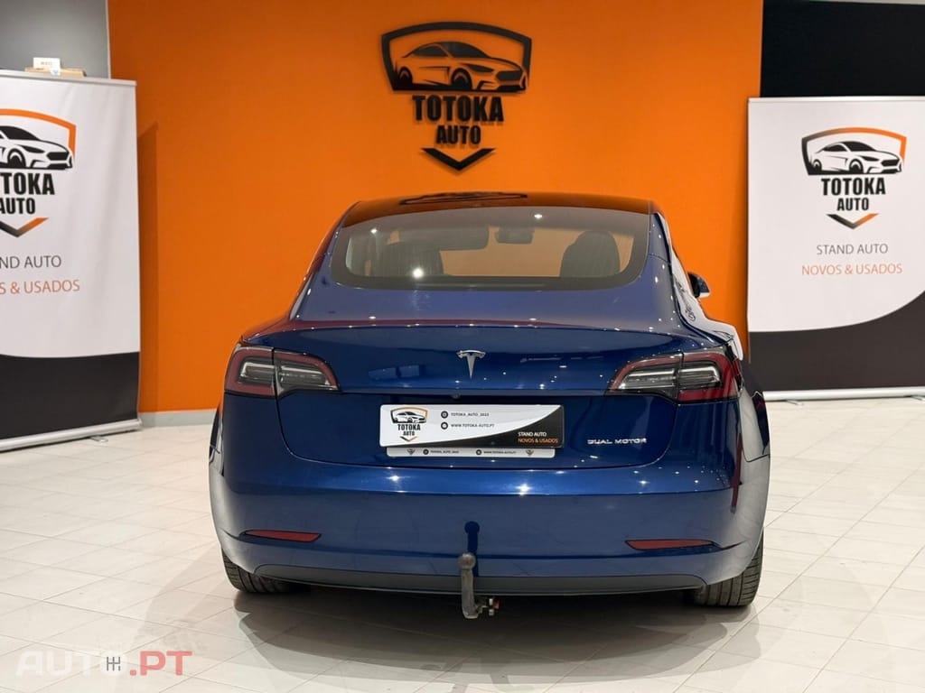 Tesla Model 3 Long-Range Dual Motor AWD