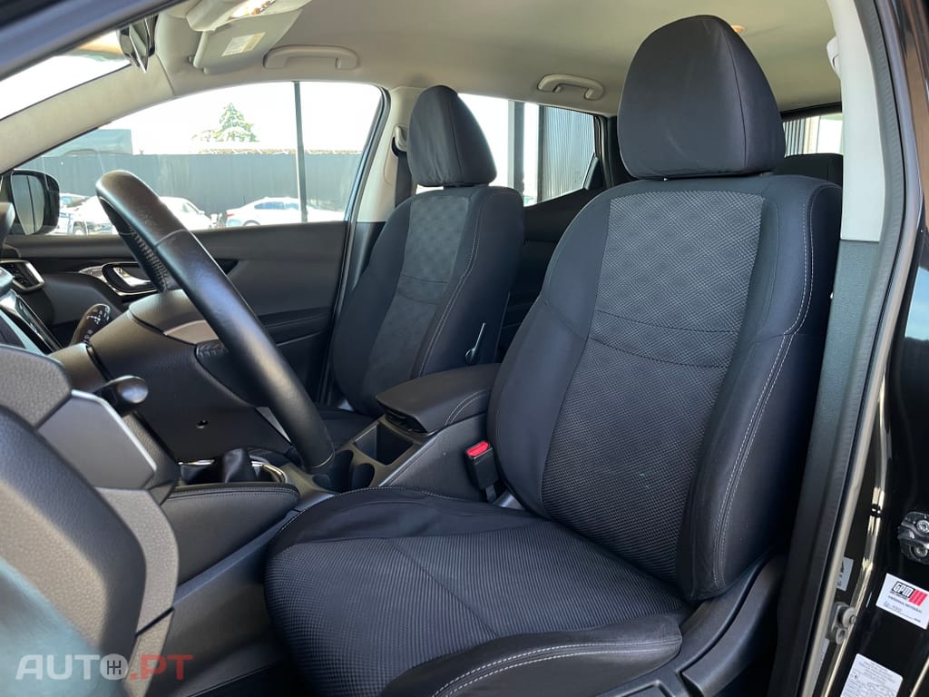 Nissan Qashqai 1.5 dCi Acenta Connect