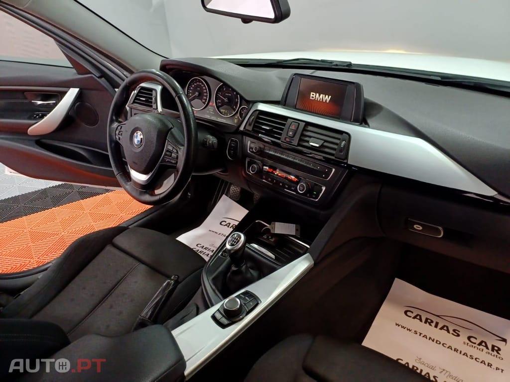 BMW 318 Touring Sport Line