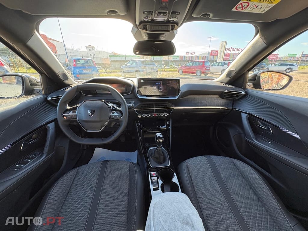 Peugeot 2008 1.2 PureTech Allure Pack