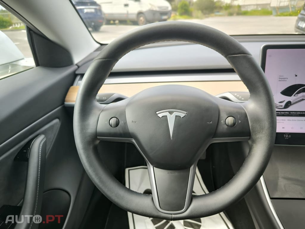 Tesla Model 3 Long Range AWD Dual Motor Performance