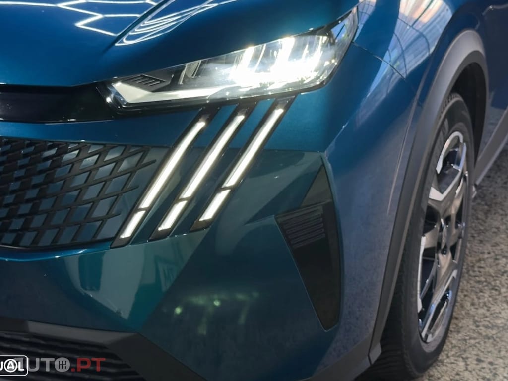 Peugeot E-3008 Allure