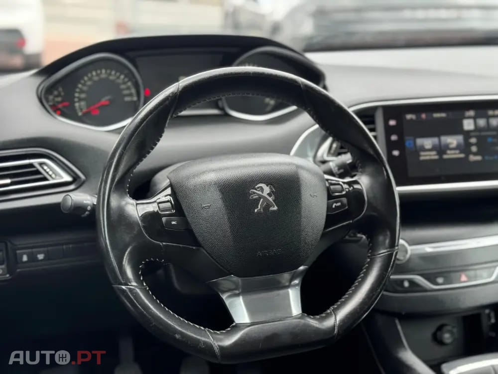 Peugeot 308 1.6 BlueHDi Allure