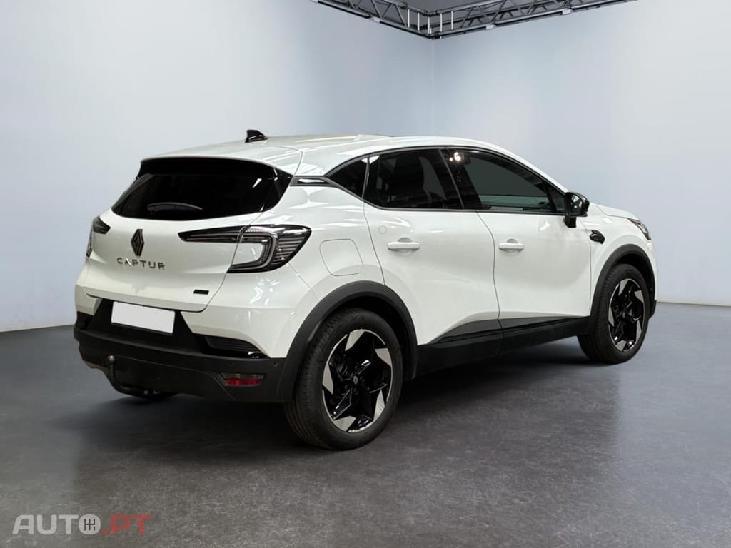 Renault Captur 1.6 E-Tech Full Hybrid Techno