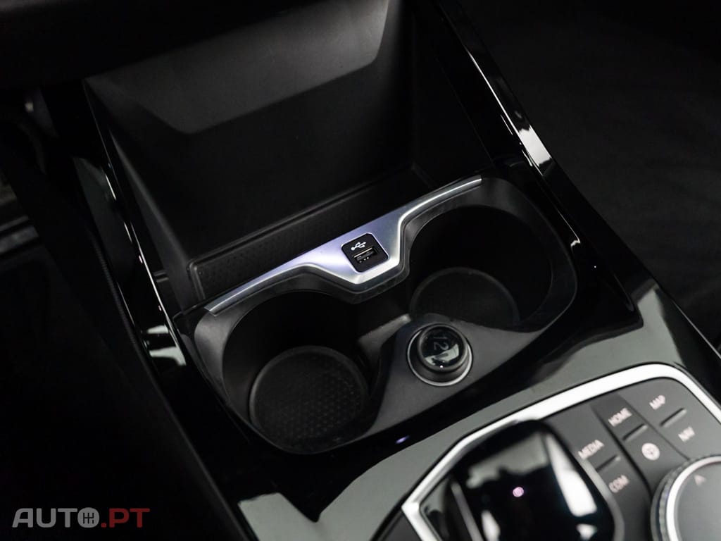 BMW 216 d Pack Desportivo M