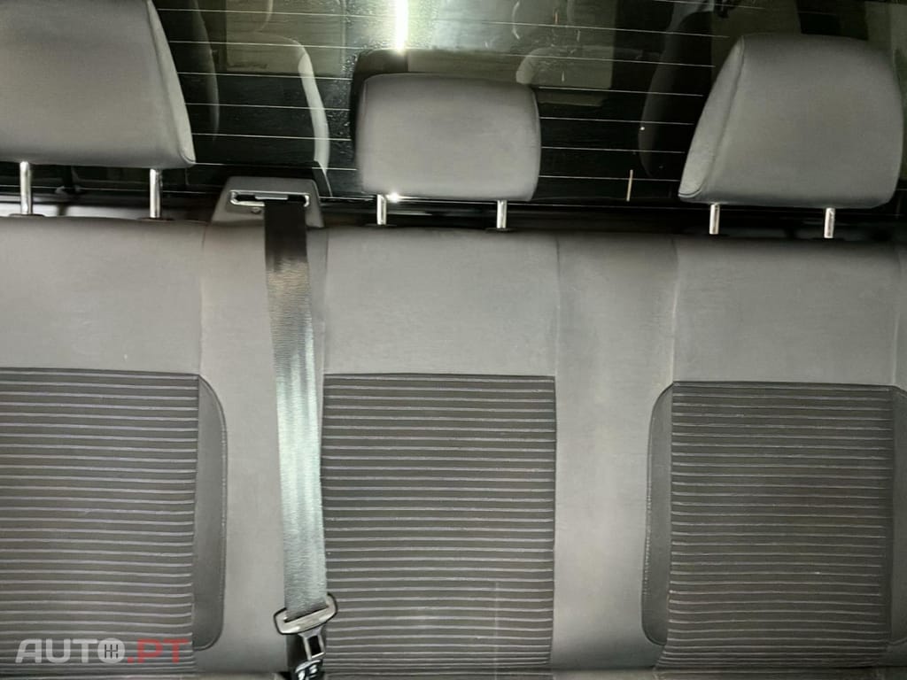 Volkswagen Amarok 2.0 BITDI 180 HIGH LINE 4MOTION