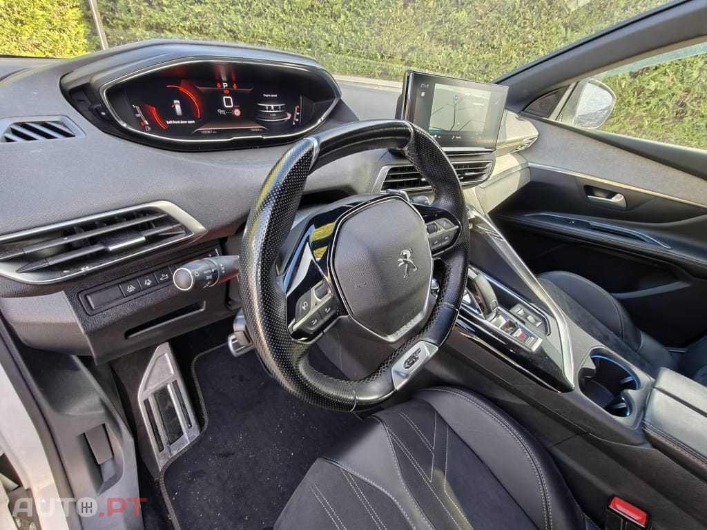 Peugeot 5008 1.5 BlueHDi GT EAT8