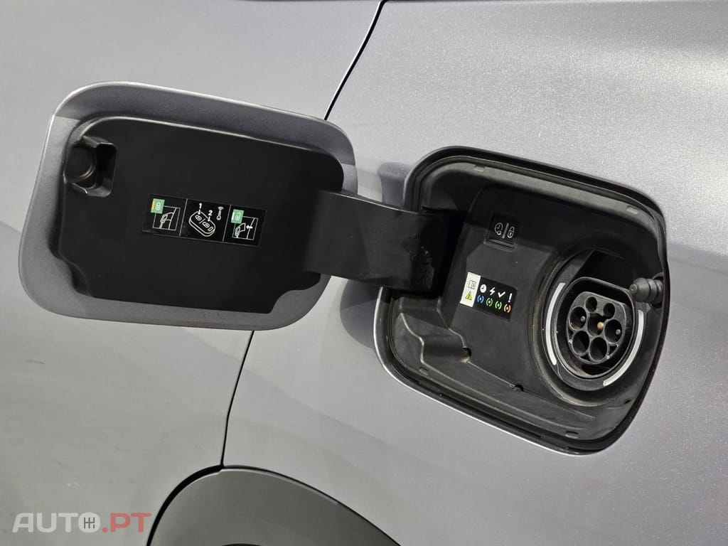 DS DS7 Crossback E-Tense Bastille+ EAT8