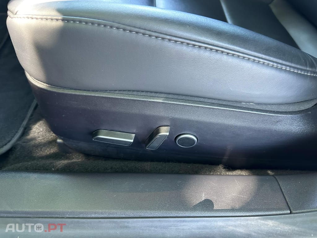 Tesla Model 3 Long-Range Dual Motor AWD