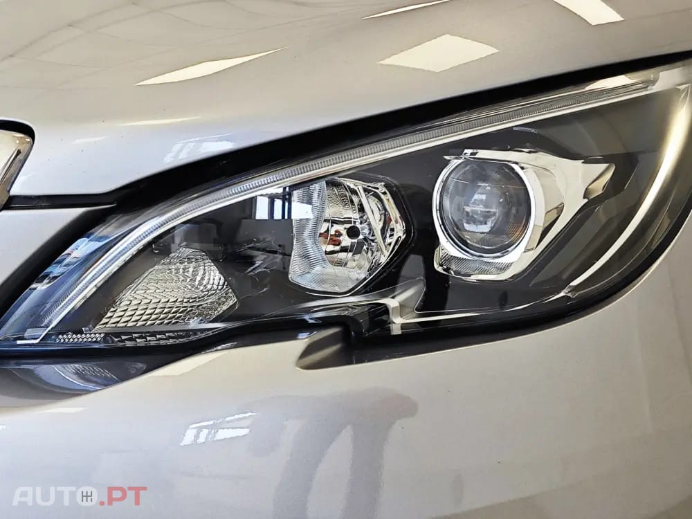 Peugeot 308 PureTech 130 EAT8 Allure Pack