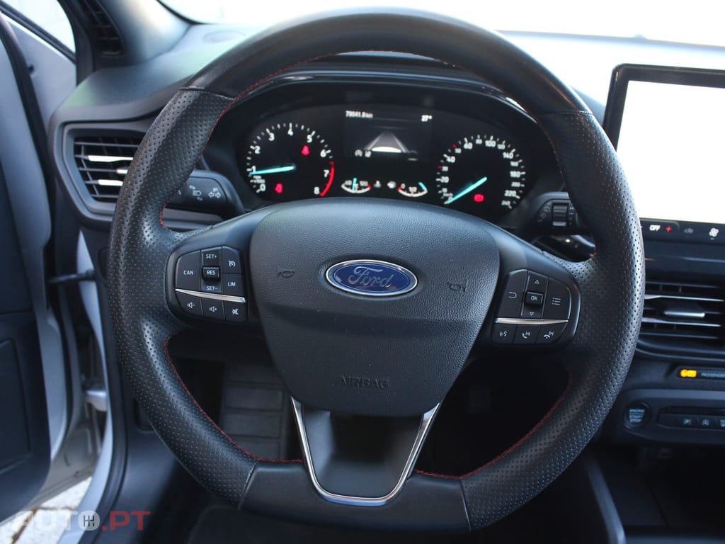 Ford Focus SW 1.0 EcoBoost MHEV ST-Line