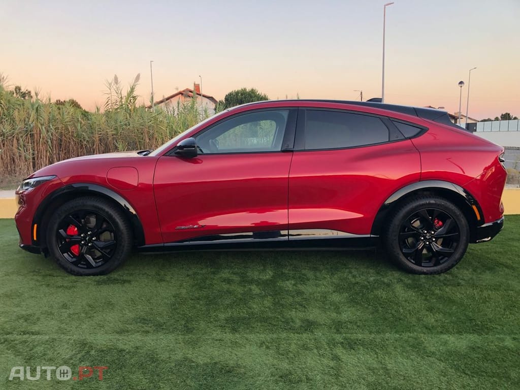 Ford Mustang Mach-E 98.7 kWh Premium