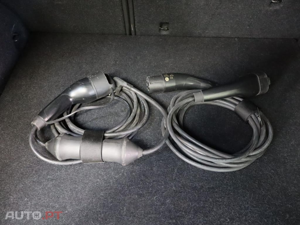 Volvo XC40 1.5 T4 Essential PG HYBRID