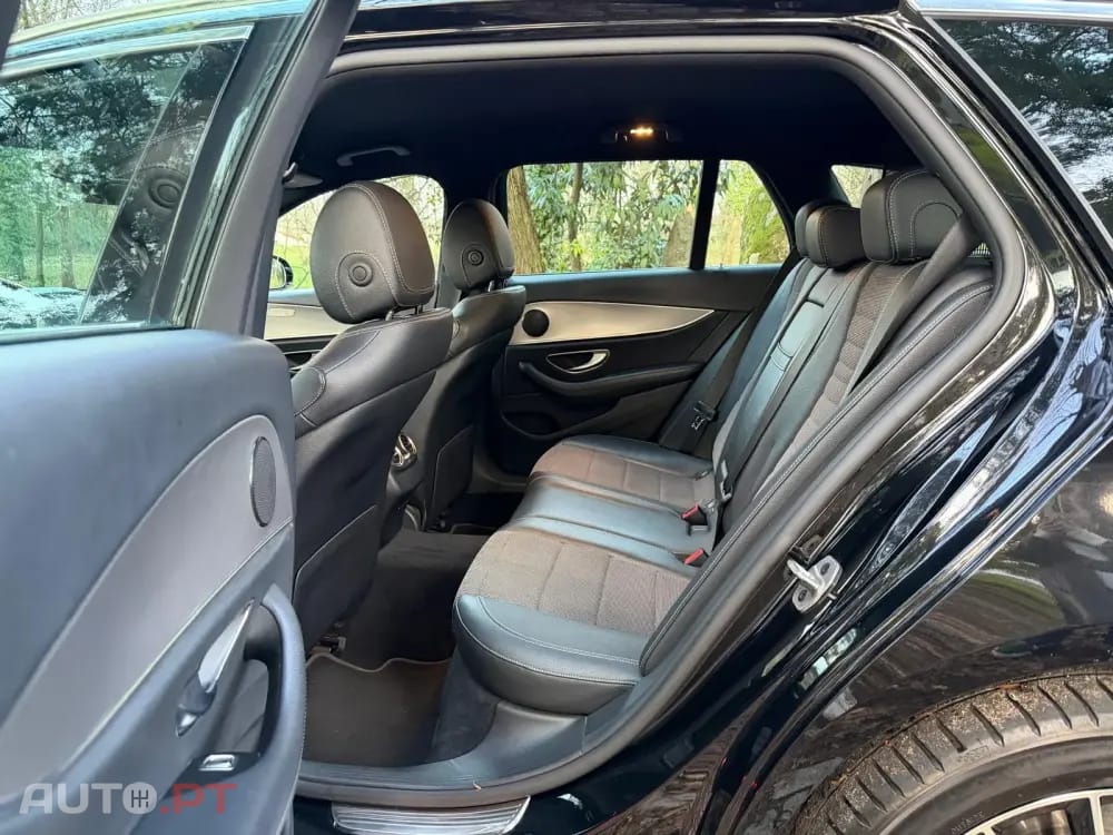 Mercedes-Benz E 300 de AMG Line