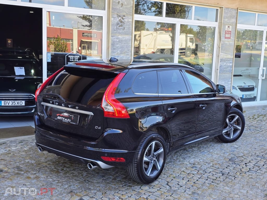 Volvo XC60 2.0 D4 R-Design