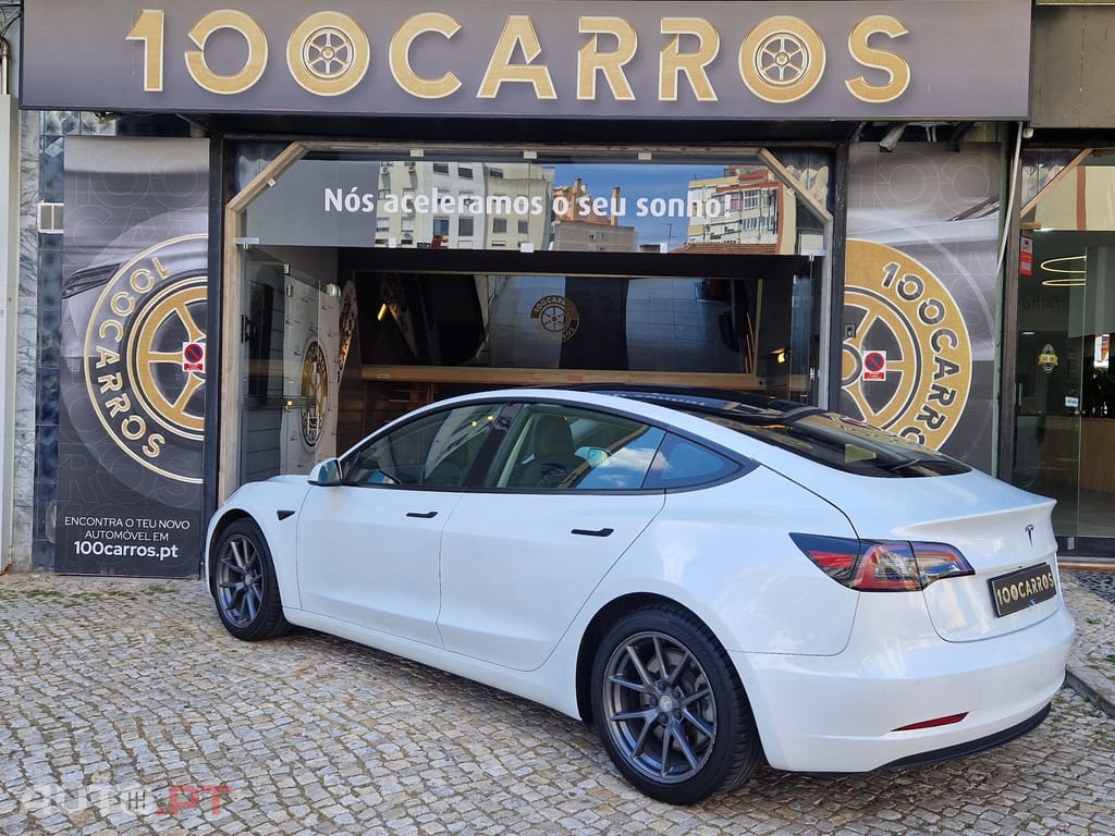 Tesla Model 3 Long-Range Dual Motor AWD