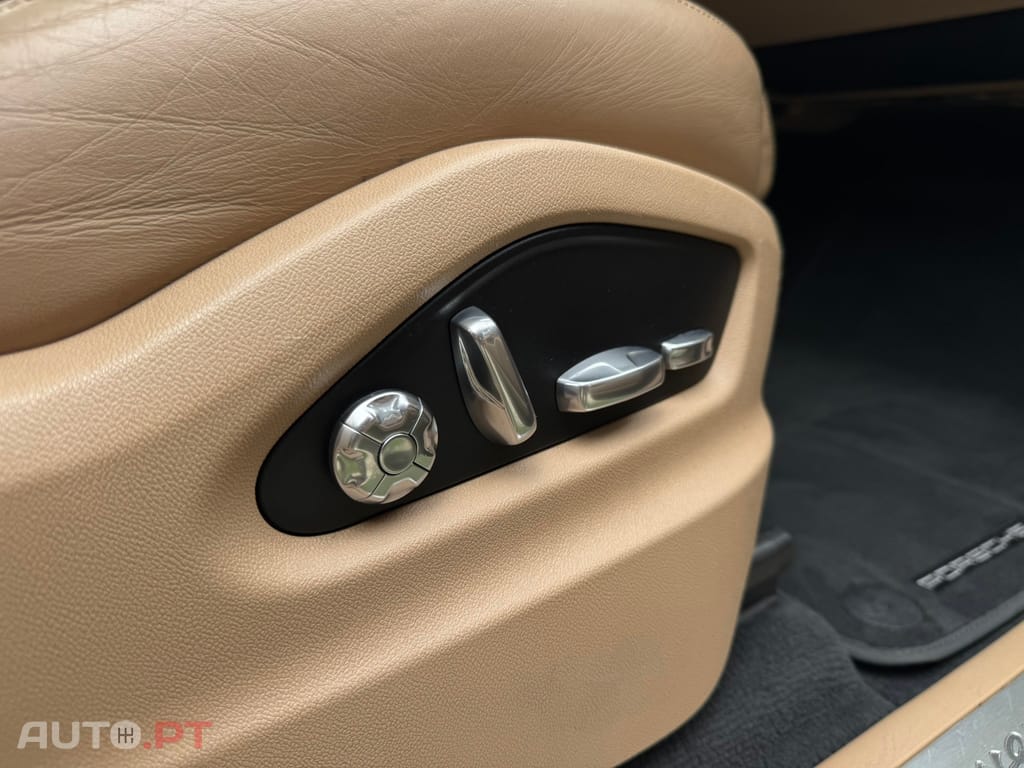 Porsche Cayenne Standard