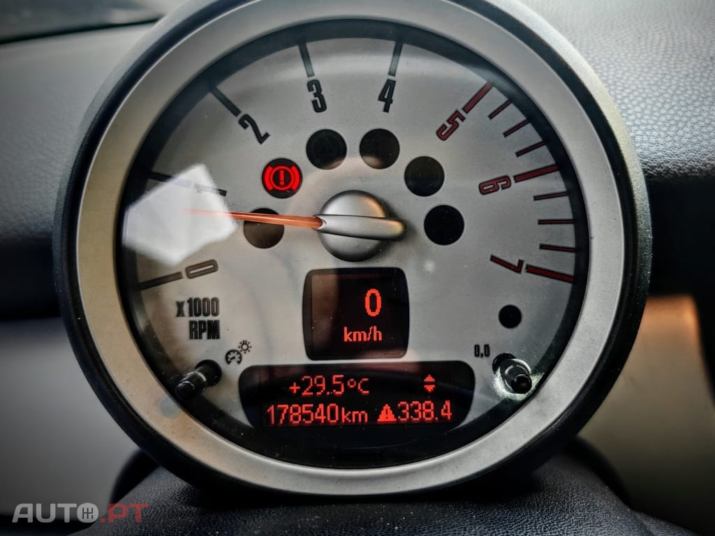 MINI Cooper Cooper D