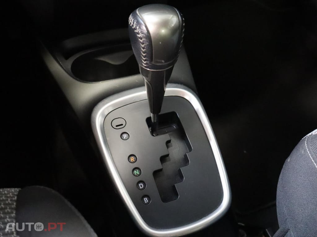 Toyota Yaris 1.5 Híbrido Comfort