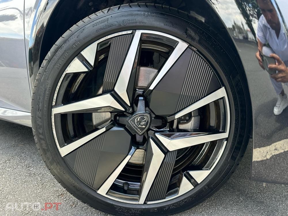 Peugeot E-208 50 kWh GT Pack